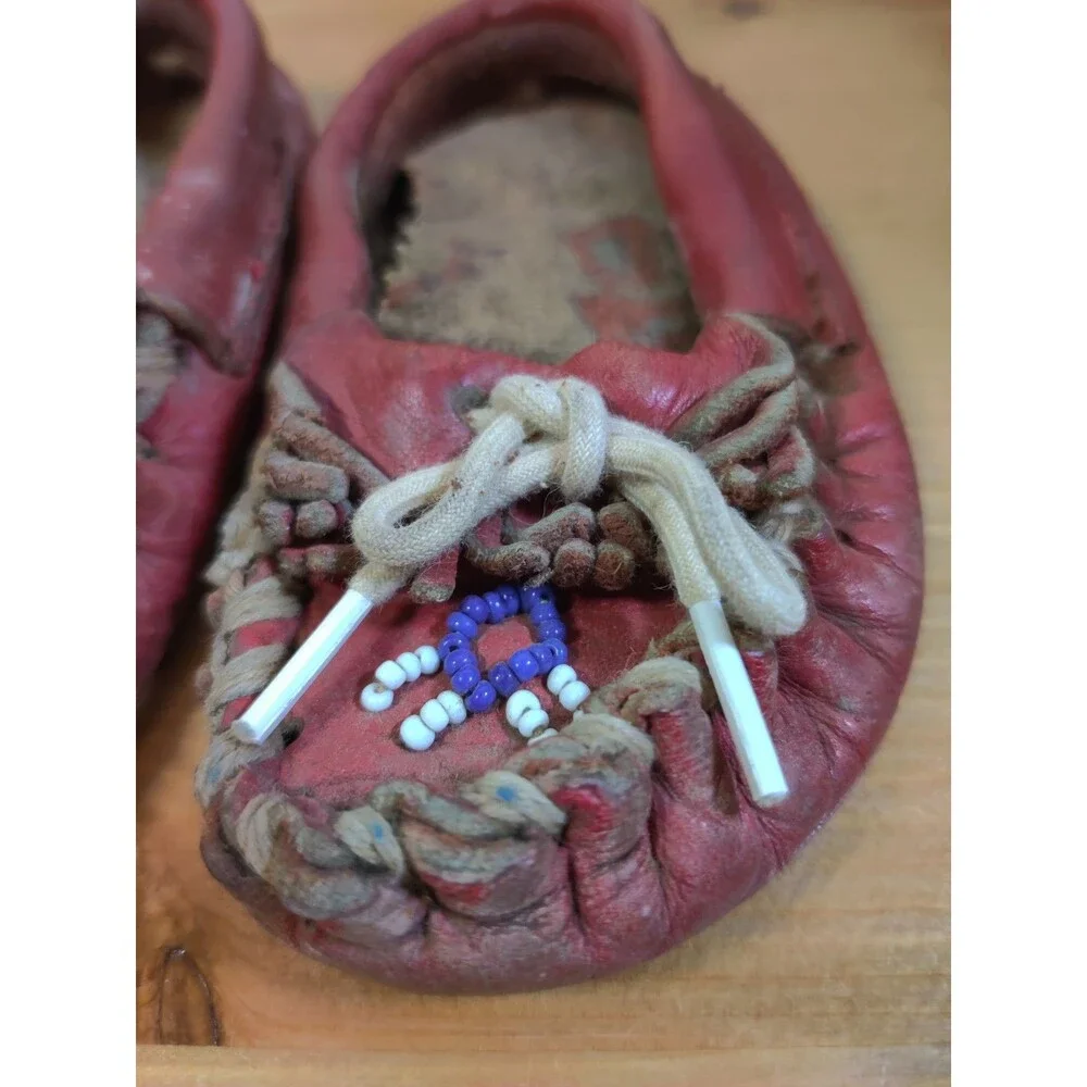 Vintage NATIVE AMERICAN Red CHILD'S Beaded MOCCASINS For Display Only READ